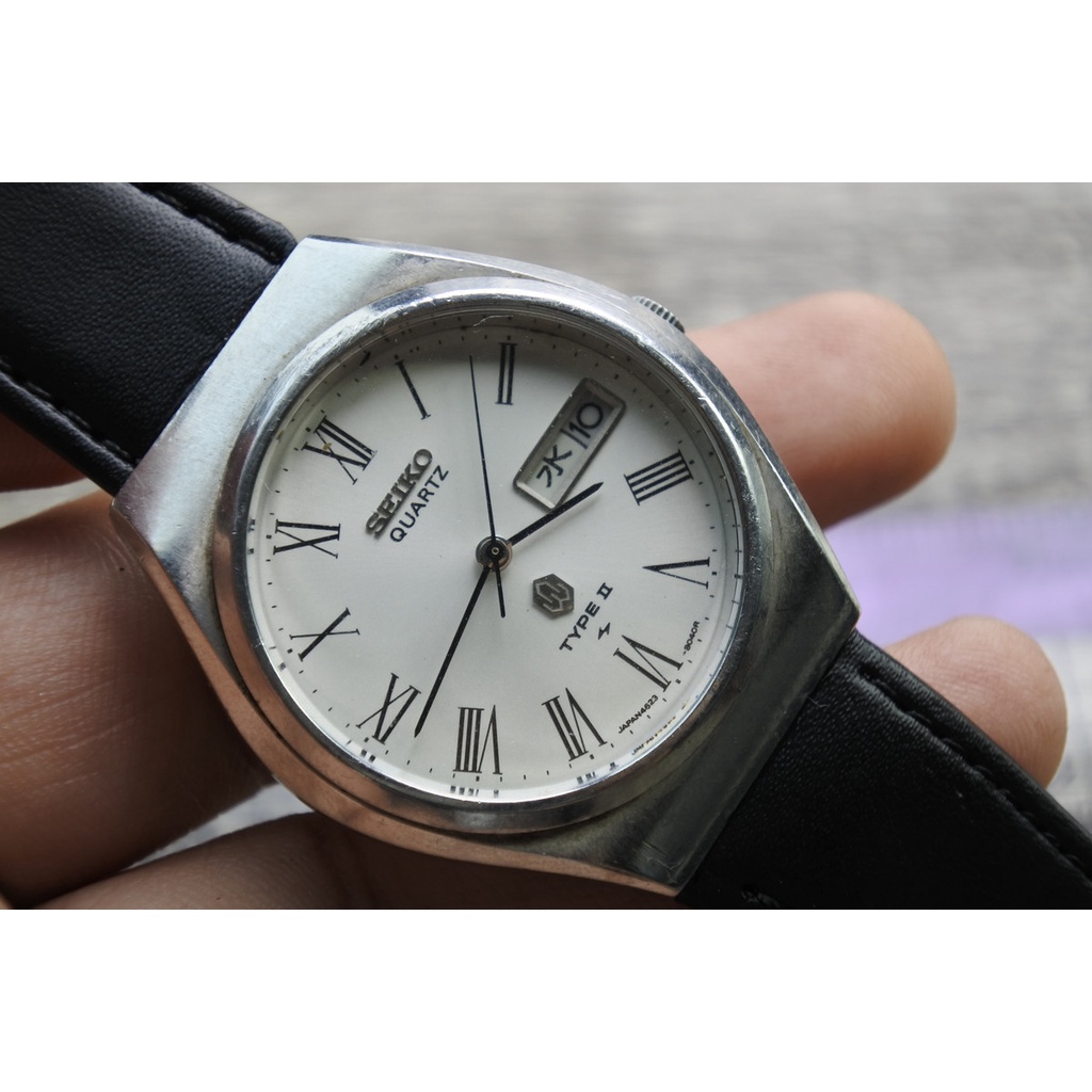 นาฬิกา Vintage มือสองญี่ปุ่น SEIKO TYPE II 4623 8010 ระบบ QUARTZ ผู้ชาย ทรงกลม กรอบเงิน หน้าปัดตัวเลขโรมัน หน้าปัด36มม