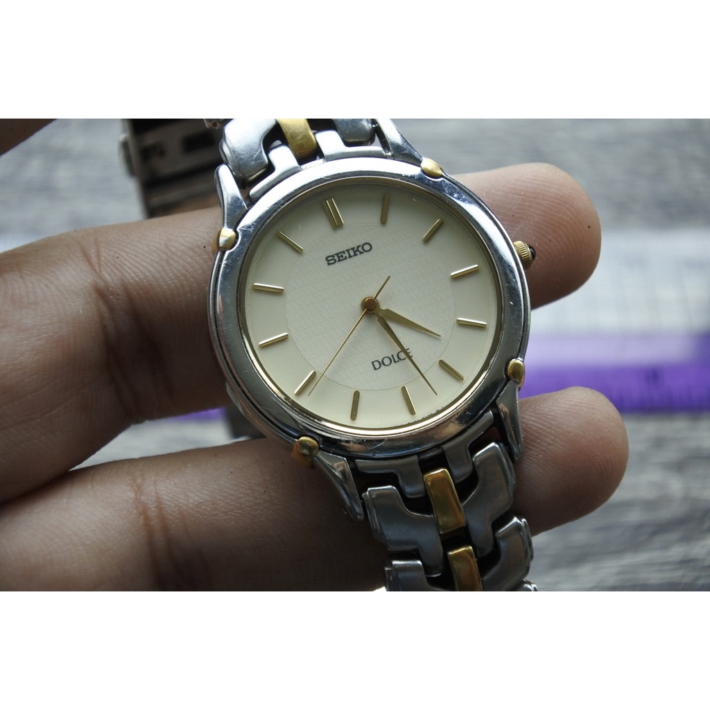 นาฬิกา Vintage มือสองญี่ปุ่น SEIKO DOLCE 8J41 6080 ระบบ QUARTZ UNISEX ทรงกลม กรอบเงิน หน้าปัด33มม
