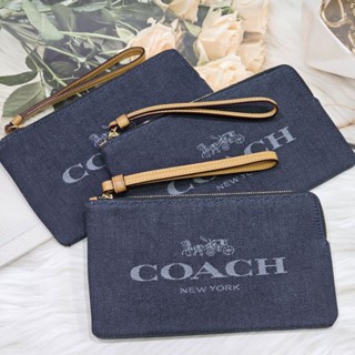 ✔ ของแท้ 100% ✧.* New พร้อมส่ง ✧.* กระเป๋าคล้องข้อมือ Coach ใส่โทรศัพท์ได้