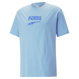 PUMA EVOLUTION - เสื้อยืดผู้ชายลายกราฟิก DOWNTOWN Logo สีฟ้า - APP - 53824393