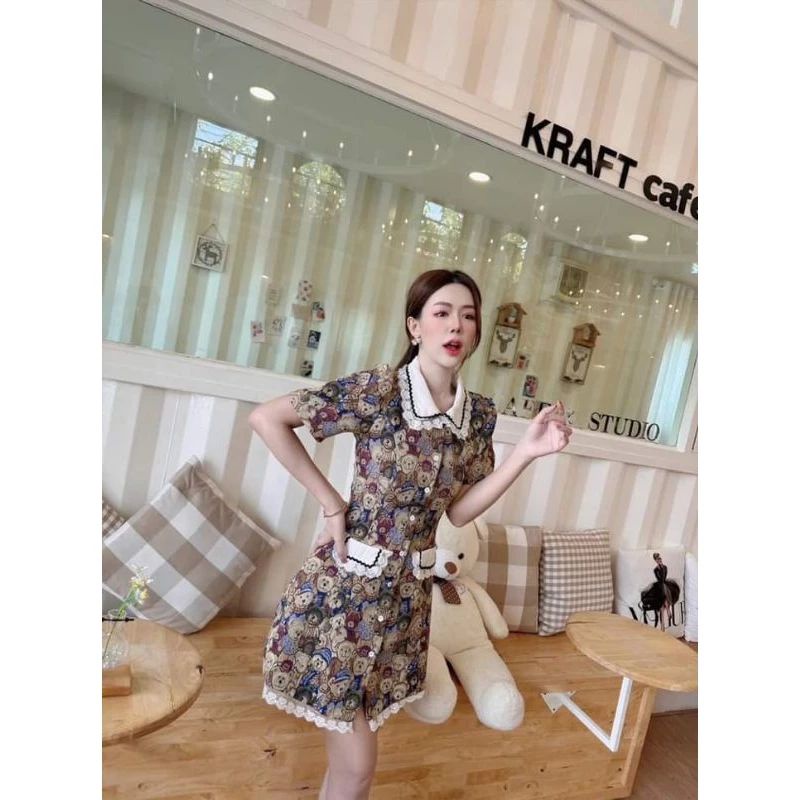 (XL) พร้อมส่ง🌷ชุดเดรสผ้าทอลายหมีแต่งคอปก 🐻🐻 งานป้าย Bo rich ta แท้ มือ1 ป้ายห้อย