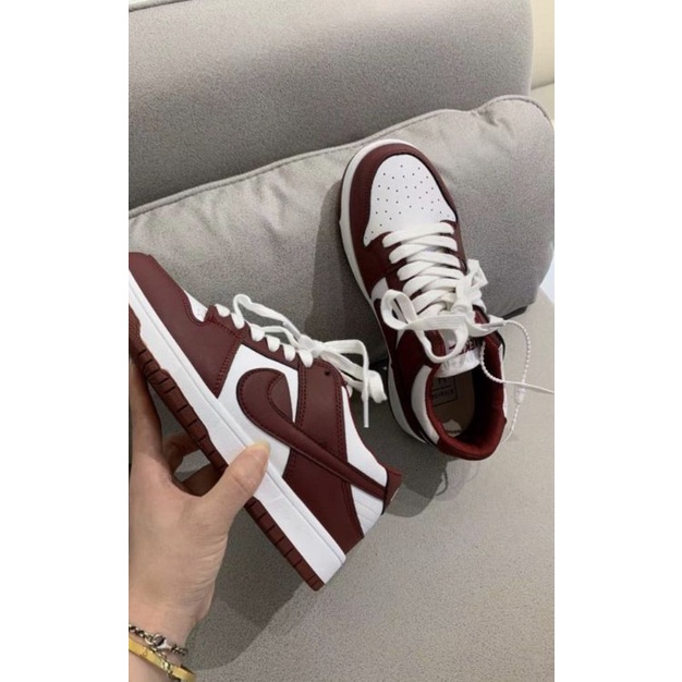 ☼﹊Nike รองเท้าผู้หญิง aj รองเท้าผ้าใบลำลองหนังแท้แฟชั่นอเนกประสงค์ระบายอากาศ NIKE รองเท้ากอล์ฟนักเรี