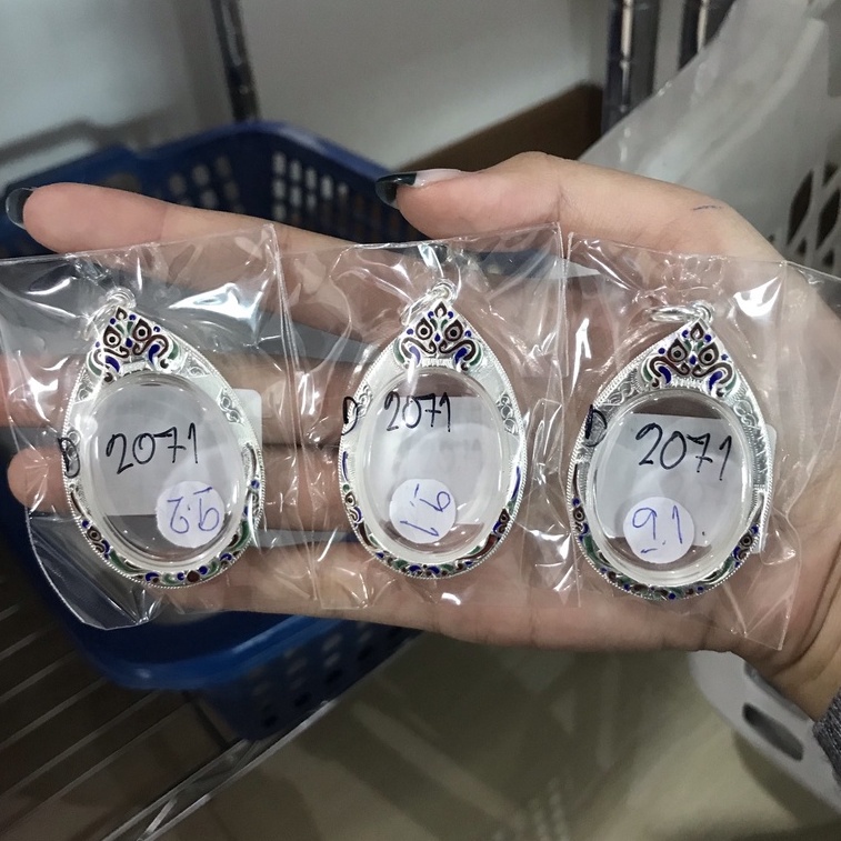 (COD) งานพับหลัง  กรอบพระเงินแท้ 92.5% กรอบพระทรงไข่ กรอบเหรียญไข่ (มีหลายขนาด) หาไม่เจอทักหาแอดมินค่ะ