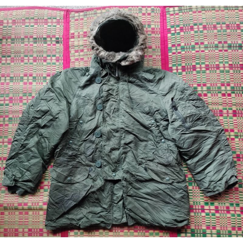เสื้อกันหนาว vintage Alpha industries type N-3B made in USA