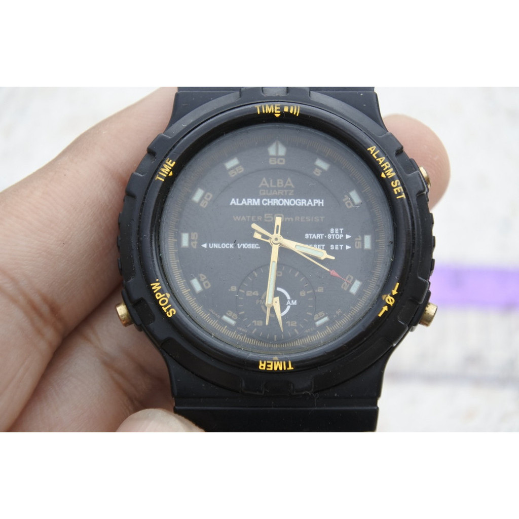 นาฬิกา Vintage มือสองญี่ปุ่น Alba Alarm Chronograph V600 6020 หน้าดำ ผู้ชาย ทรงกลม Quartz ขนาด40mm ใช้งานได้ปกติ ของแท้