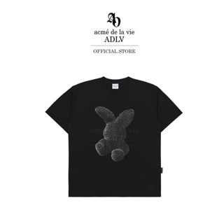 ADLV [acme de la vie] เสื้อยืด Oversize รุ่น Fuzzy Rabbit Sh…