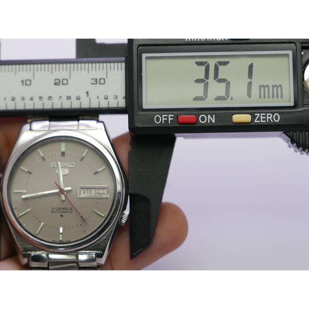 นาฬิกา Vintage มือสองญี่ปุ่น Seiko5 ระบบ Automatic 6309 8840 ผู้ชาย หน้าเทา 35มม เสียต้องล้างเครื่อง ขายตามสภาพ