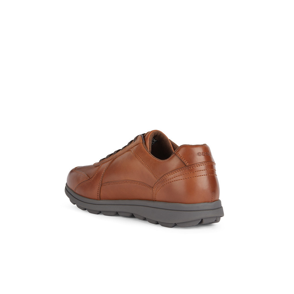 GEOX รองเท้าหนังผู้ชาย รุ่น U SPHERICA EC12 - COGNAC SS24 (U45GRAC6001M_S4BRXX)
