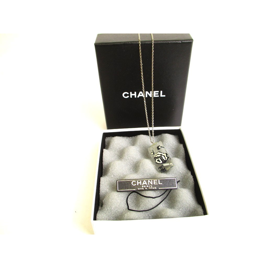 Authentic CHANEL CC Logo Camellia Motif Plastic Plated Silver Chain Necklace #9786  Pre-owned