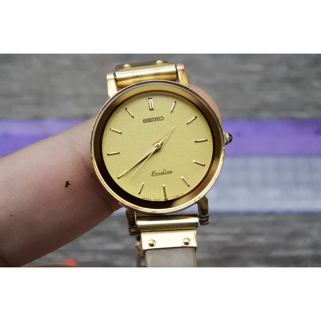 นาฬิกา Vintage มือสองญี่ปุ่น Seiko Exceline 7321 0390 Yellow Dial ผู้หญิง ทรงกลม ระบบ Quartz ขนาด25mm