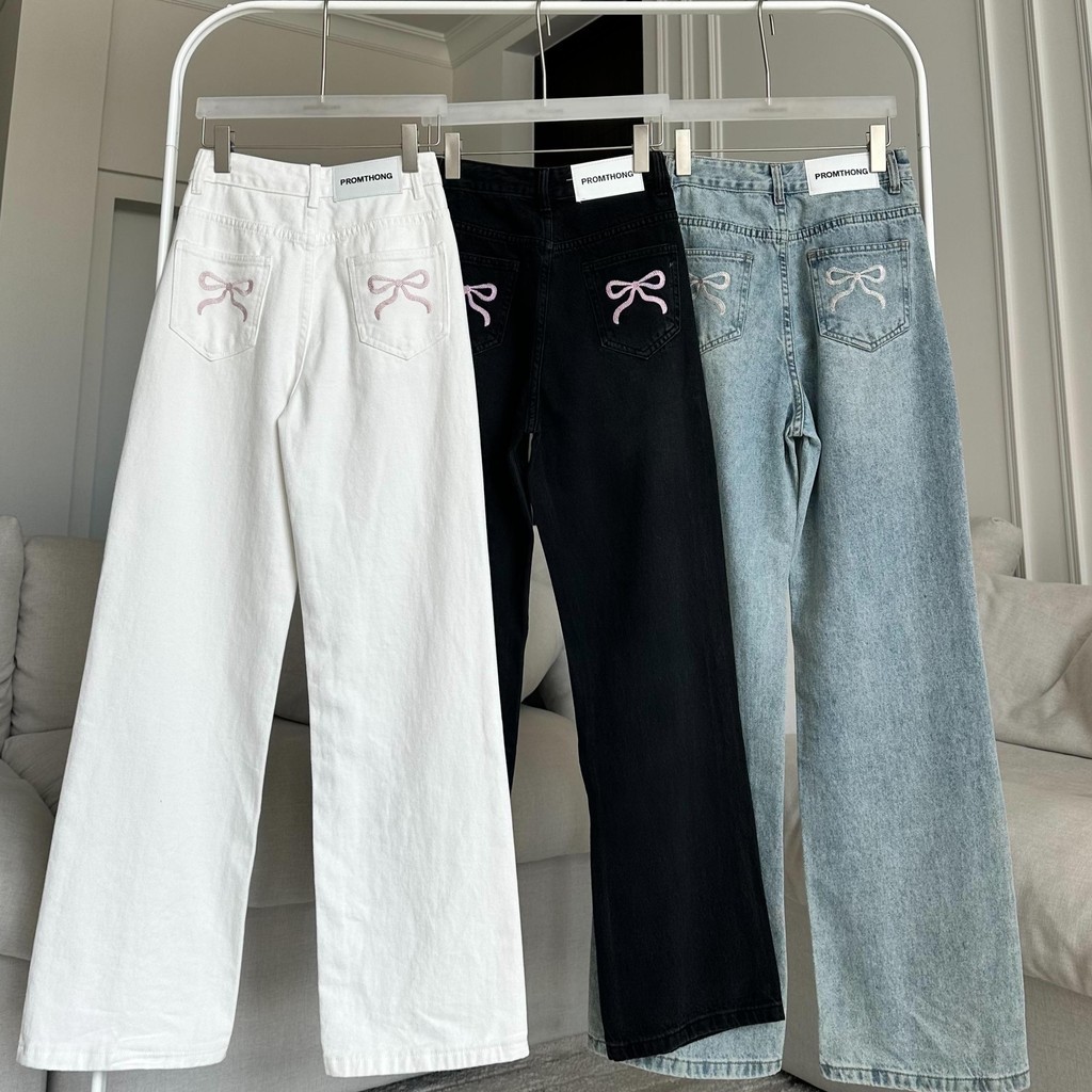 PT32148 กางเกงยีนส์ขายาวกระเป๋าหลังปักโบว์ PROMTHONG