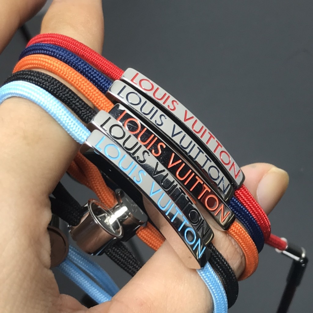 LV LOUIS VUITTON Bracelet Thin Alphabet Bracelet Number: BZ3135305