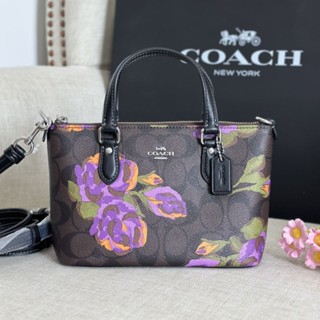 👜กระเป๋าสะพาย Coach Mini Gallery Crossbody 💞💐ลายใหม่คร้า ล่าสุด