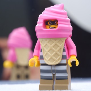 LEGO Crook Ice Cream Pink Police Town &amp; City