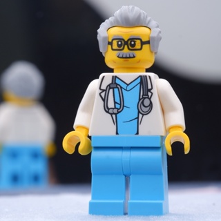 LEGO Doctor White Lab Coat Town &amp; City