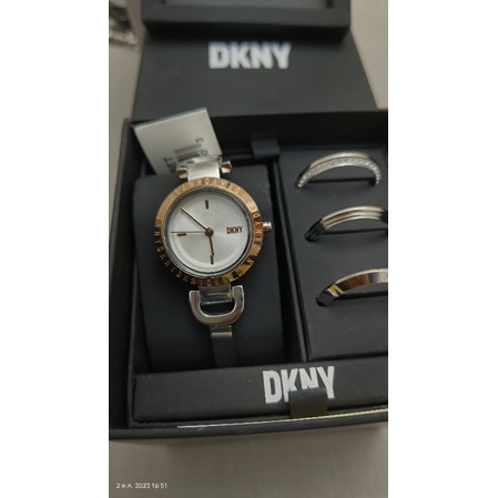 นาฬิกาข้อมือผู้หญิง DKNY
