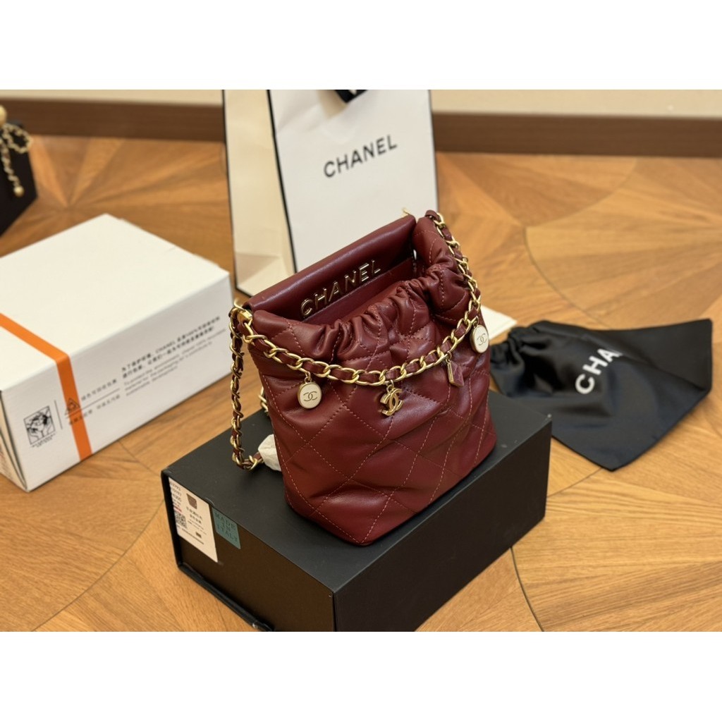 Chanel Exquisite College Style Small Bucket Bag Crossbody
