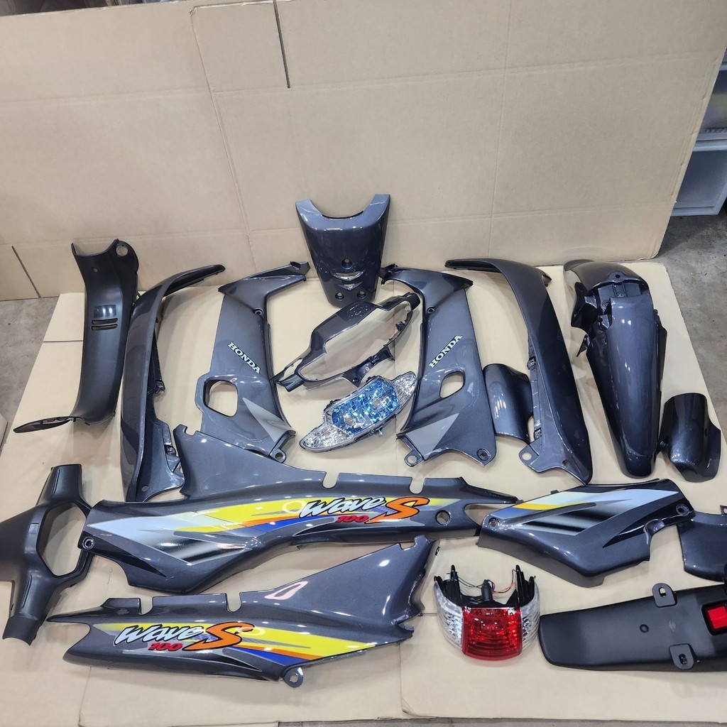 ชุดสี wave110s เฟรมรถ เวฟ 100s ยกชุด18ชิ้น + ไฟหน้า ไฟท้าย + ชิ้นดำด้าน รุ่นดิส สีเทาa11 พร้อมติดลาย