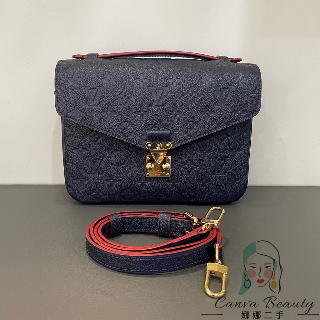 LV POCHETTE METIS กระเป๋าสะพายข้างลายนูนสีน้ำเงินกรมท่ากระเป๋าสะพายข้างกระเป๋าถือ M44071