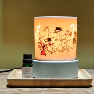 LIVELY BREEZE โคมไฟอโรม่าลายขบวนพาเหรดมูมิน พร้อมน้ำมันหอมระเหย 10 มล. 💖 MOOMIN AROMA LAMP - Happy Parade