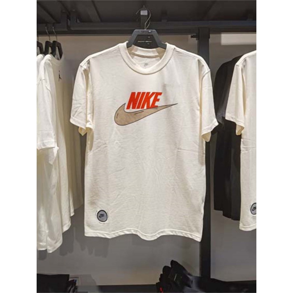 ◕►♈Nike แขนสั้นผู้ชายและผู้หญิงคู่ผ้าฝ้ายระบายอากาศหลวมคอกลมวิ่งกีฬาเสื้อยืดครึ่งแขน DJ1340