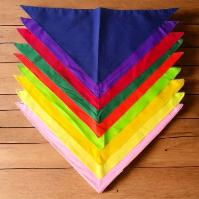 ผ้าพันคอสามเหลี่ยม สีล้วน งานouting แข่งกีฬา กิจกรรมบริษัท