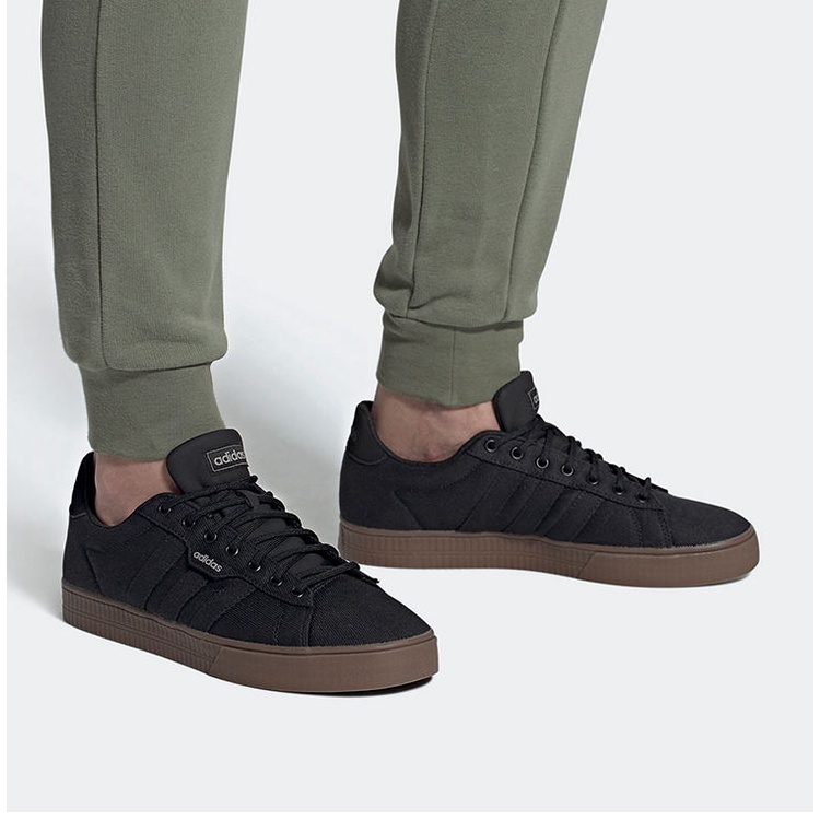 ✠♠✱Adidas/Adidas ของแท้ NEO DAILY 3.0 รองเท้ากีฬาลำลองสีดำรองเท้าผ้าใบ FW7046