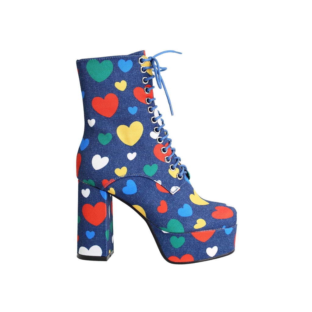 Villains SF Y-I-LOVE-U-HEARTS Platform Combat Boots รองเท้าบูทแพลตฟอร์มผู้หญิง ส้นสูง 4.3"