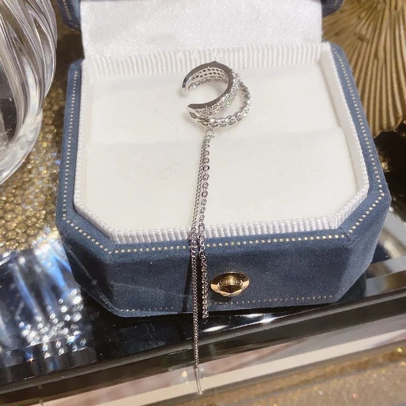 ต่างหูแบบหนีบคริสตัลห้อยโซ่ • Crystal Chain Ear cuff - รูปที่ 4