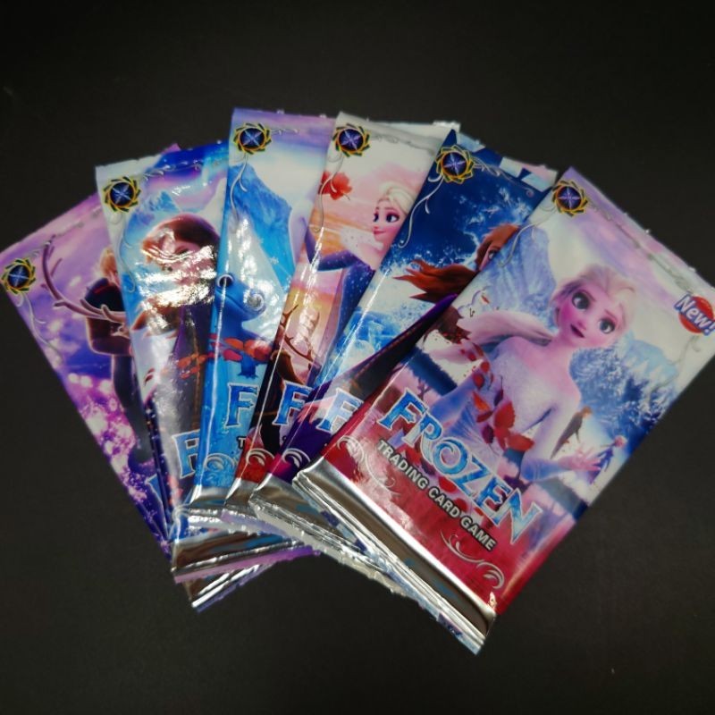 การ์ด Frozen เจ้าหญิงดิสนีย์ เอลซ่า ซองละ 10 บาท! ใน 1 ซอง มีประมาณ 5-10 ใบ ตัวการ์ดเป็น Lazer สวยมากๆ ลุ้นสนุก ราคาถูก