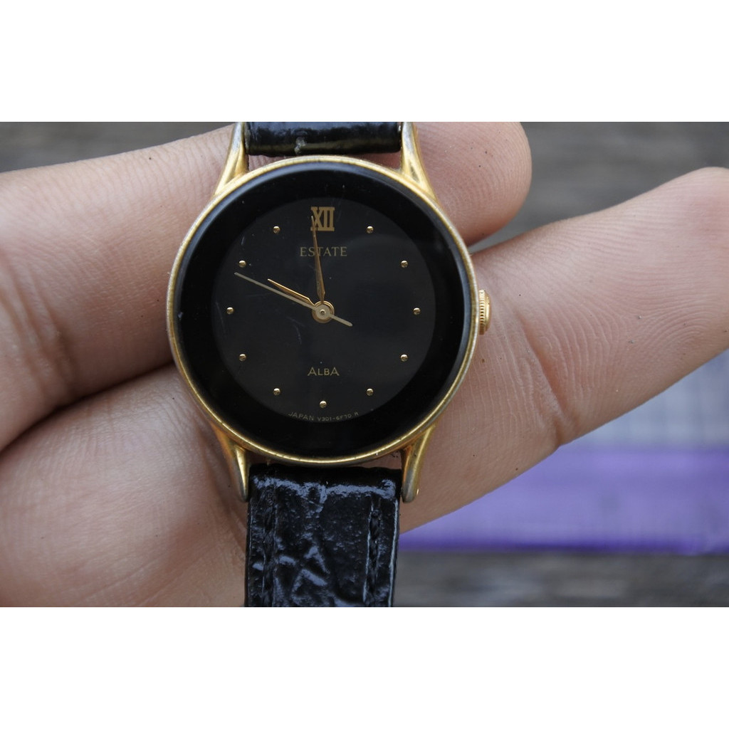 นาฬิกา Vintage มือสองญี่ปุ่น Alba Estate V301 6B90 หน้าดำ ผู้หญิง ทรงกลม ระบบ Quartz ขนาด25mm ใช้งานได้ปกติ ของแท้