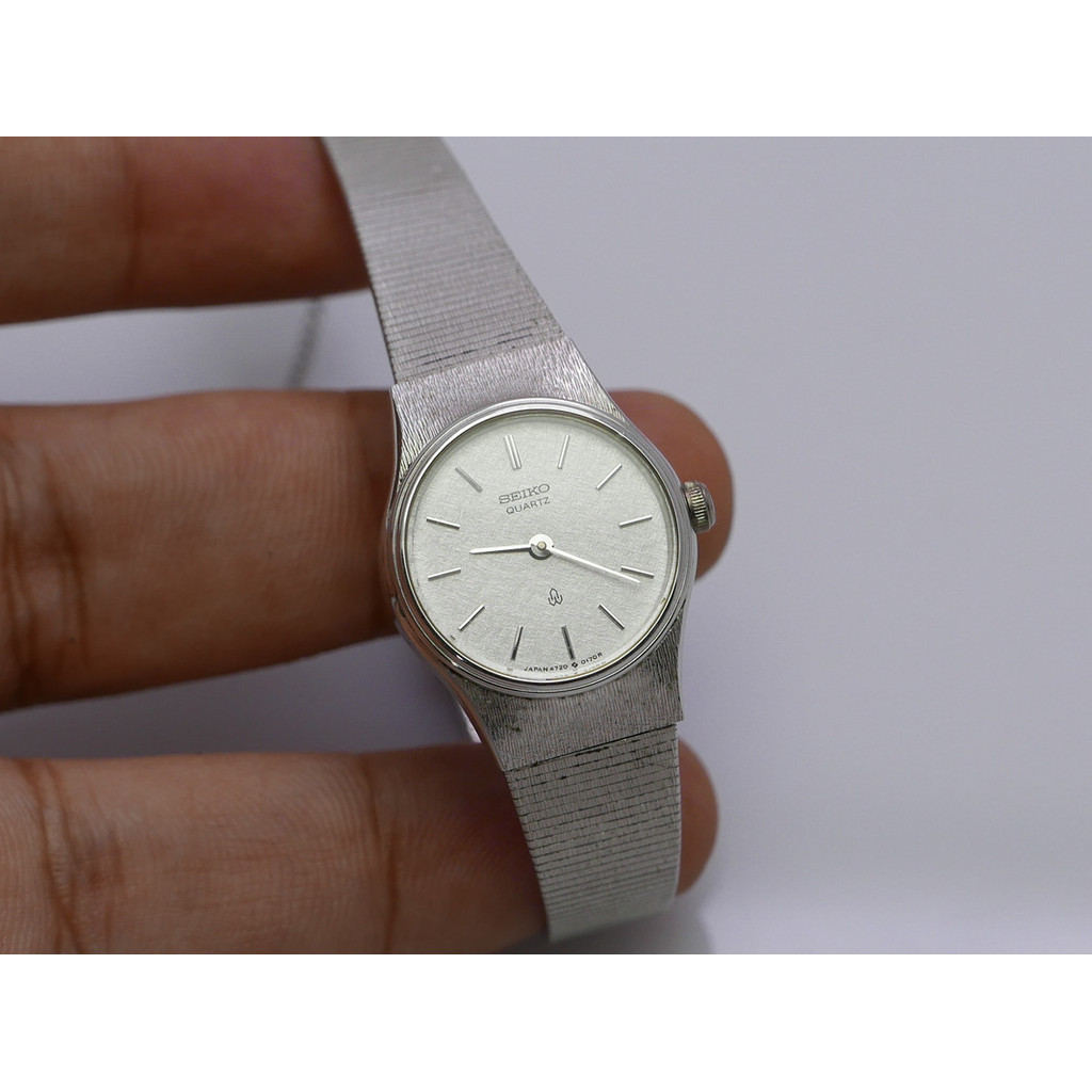 นาฬิกา Vintage มือสองญี่ปุ่น Seiko Gold Plated 4720 0020 Roman Numeral Dial ผู้หญิง ทรงกลม ระบบ Quartz ขนาด22mm