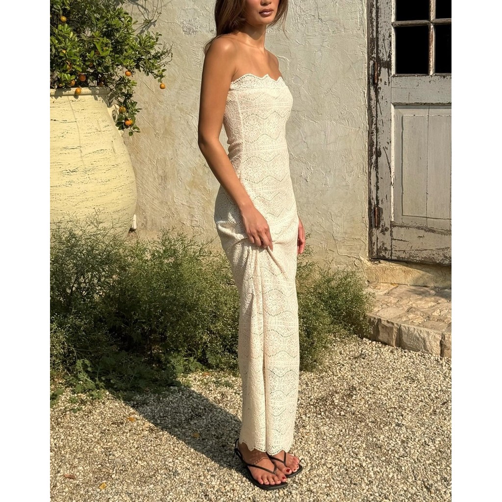 Weekend begins - Trevi lace dress