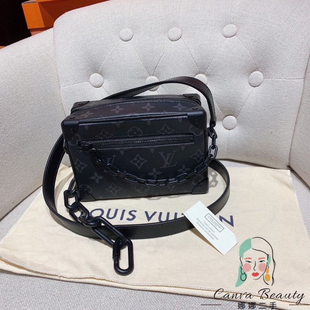 LV Soft Trunk mini black presbyopia soft box bag กระเป๋าเดินทางกระเป๋าสะพายกระเป๋าสะพาย crossbody M4