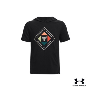 Under Armour Boys Project Rock Hardest Worker Short Sleeve Hoodie อันเดอร์ อาร์เมอร์ เสื้อฮู้ดแขนสั้น Project Rock Hardest Worker สำหรับเด็กผู้ชาย