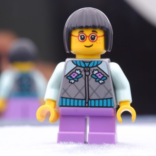 LEGO Silver Jacket Girl Chinese Town &amp; City