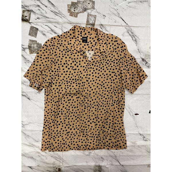 CPS CHAPS LEOPARD MUSTARD HAWAII SHIRT SIZE M สภาพมือ 1 ใหม่มาก ของแท้ 100% เสื้อเชิ้ต เสื้อเชิ้ตฮาว