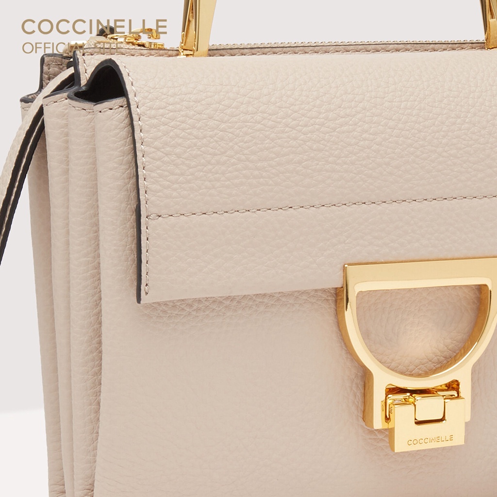 COCCINELLE กระเป๋าสะพายผู้หญิง รุ่น ARLETTIS MINI CROSSBODY BAG 55B701 สี POWDER PINK