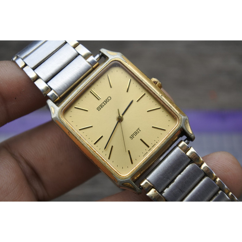 นาฬิกา Vintage มือสองญี่ปุ่น Seiko Spirit 7N01 5180 หน้าสีเหลืองทอง ผู้ชาย ทรงสี่เหลี่ยม Quartz ขนาด27mm ใช้งานได้ปกติ