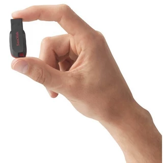 SanDisk Flash Drive 32GB USB 2.0 Cruzer Blade CZ50