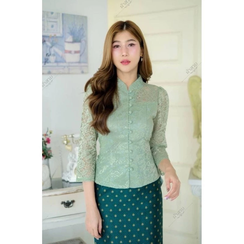 เสื้อลูกไม้คอจีนอัดผ้ากาว (เฉพาะเสื้อ)