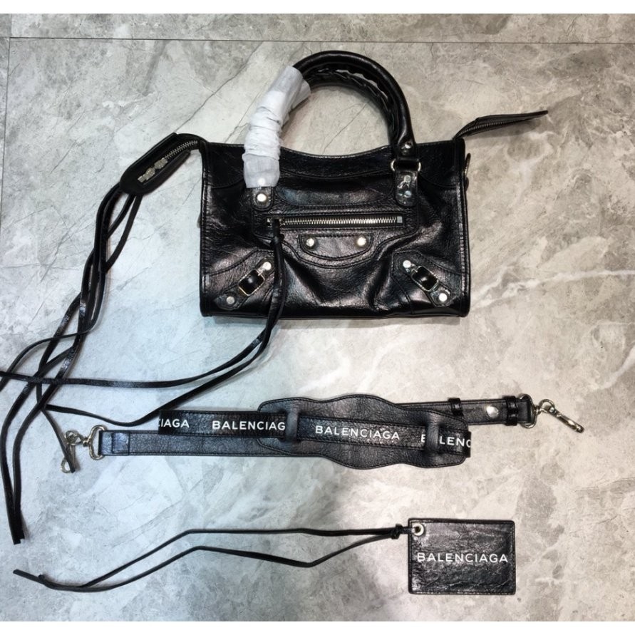 BALENCIAGA classic mini city กระเป๋ามอเตอร์ไซค์สีดำกระเป๋าถือกระเป๋าสะพายกระเป๋าสะพายข้างในสต็อกจัดส