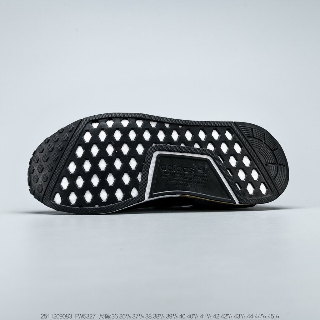 ▼L75【รูปแบบต่าง ๆ】adidas ไลฟ์สไตล์ รองเท้า NMD_R1สีดำ 3 กิจกรรม ใช้งบน้อยซื้อรองเท้าที่มีคุณภาพสูง