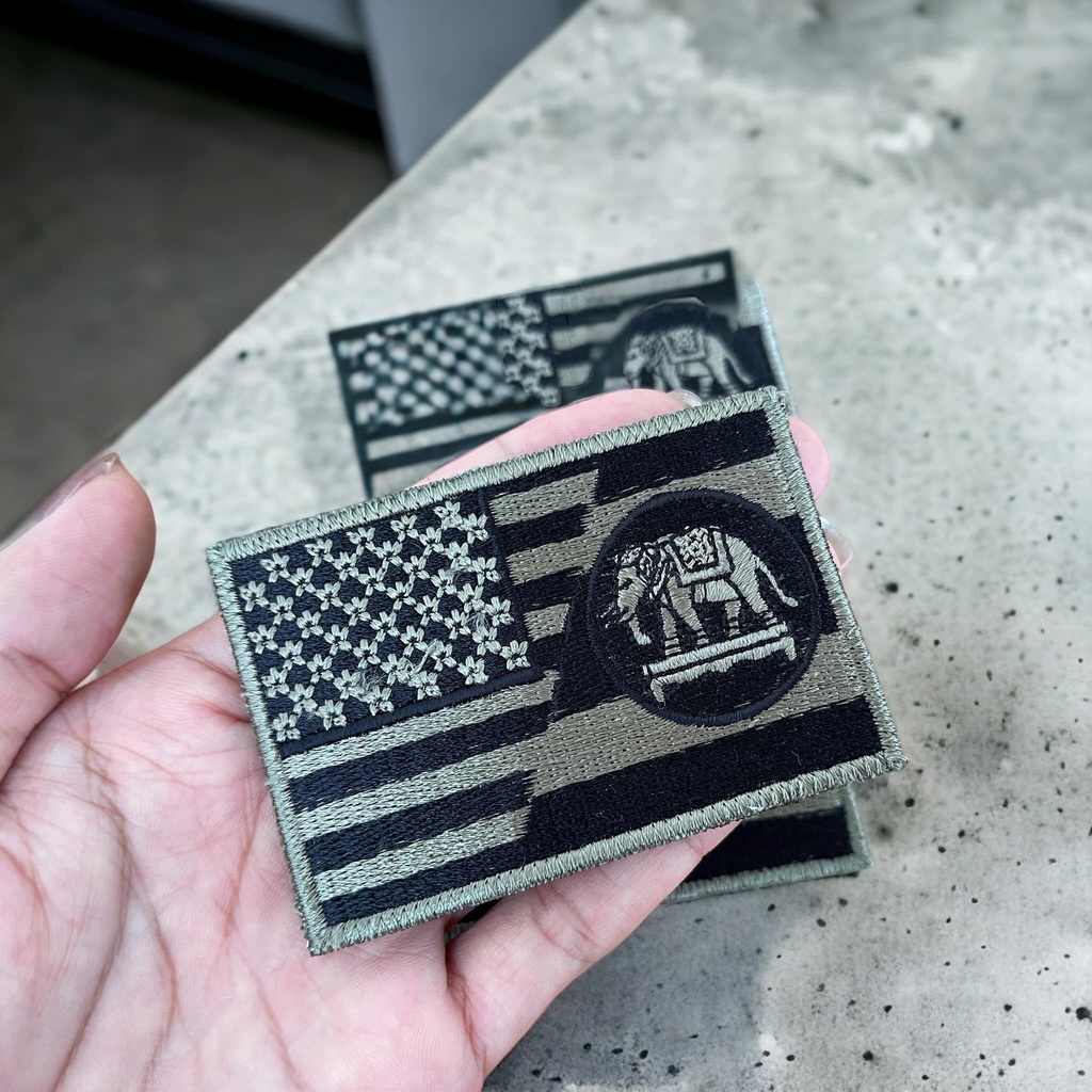 อาร์มปัก US🇺🇸 VS Thai พร้อมเย็บตีนตุ๊กแก ขนาด 5x7 cm.