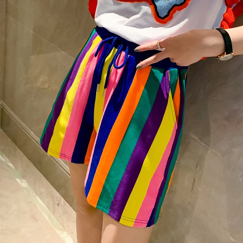 กางเกงขาสั้นลําลอง ลายทางแนวตั้ง ขนาดใหญ่ สีรุ้ง เข้ากับทุกการแต่งกาย สําหรับสตรี