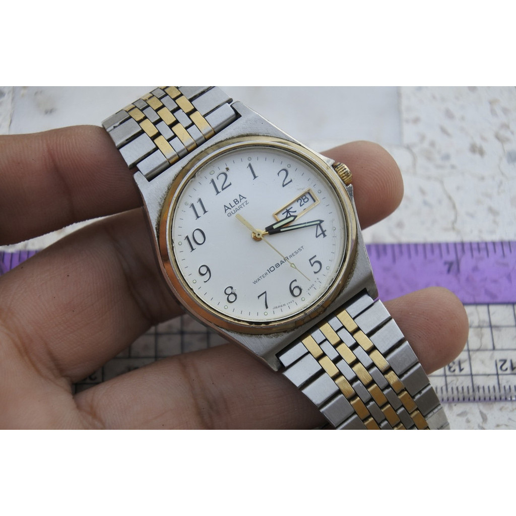 นาฬิกา Vintage มือสองญี่ปุ่น Alba V743 8A10 วันที่คันจิ ผู้ชาย ทรงกลม ระบบ Quartz ขนาด37mm ใช้งานได้ปกติ ของแท้