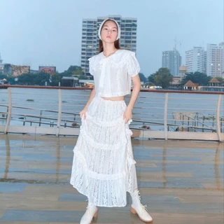 BNKBRAND STELLA TOP เสื้อครอปผ้าลูกไม้แต่งดีเทลปกระบาย มาพร้อมซับในและโบว์ผูก (PREORDER บางไซส์)