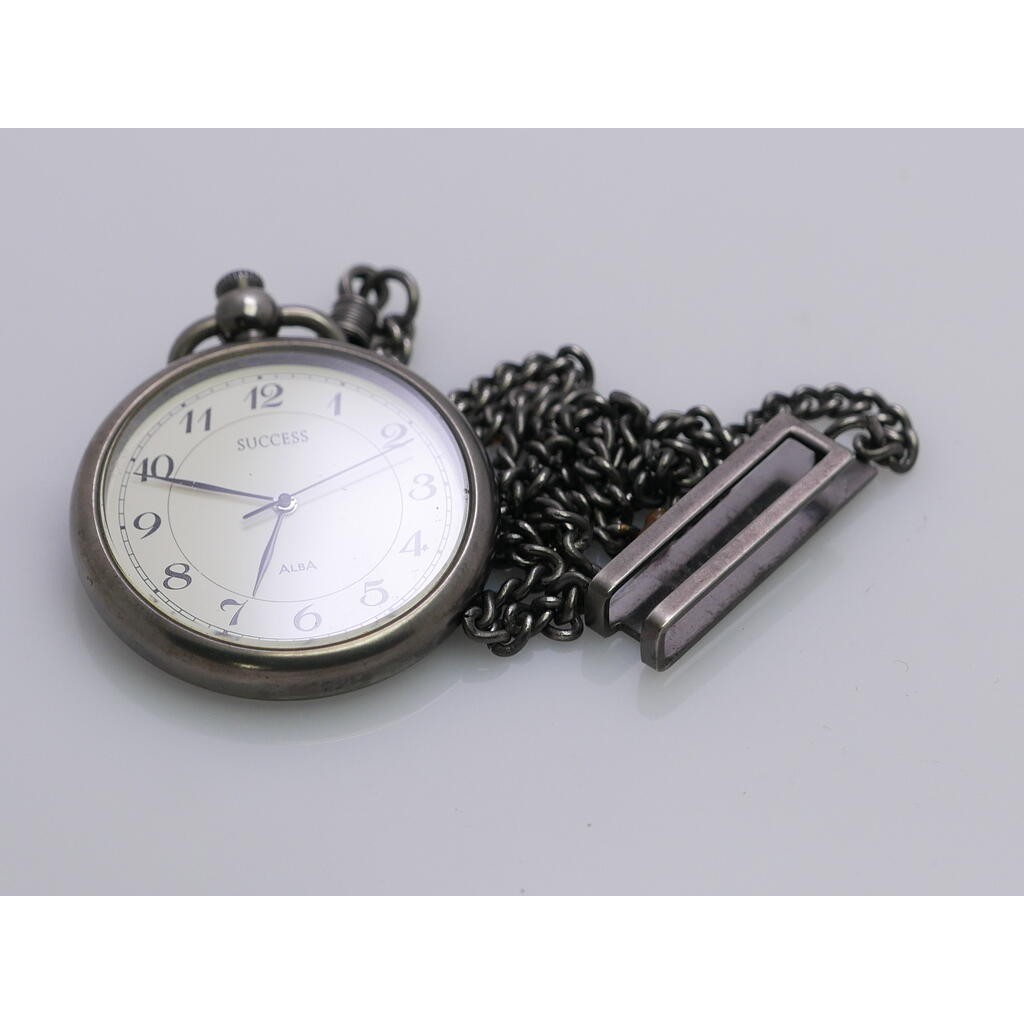 นาฬิกา Vintage มือสองญี่ปุ่น PocketWatch นาฬิกาพก ALBA SUCCESS V701 0A30 ระบบ QUARTZ ผู้ชาย ทรงกลม กรอบดำ 35มม พร้อมโซ่