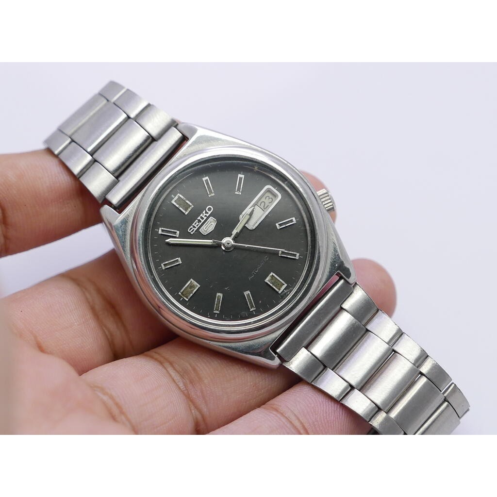 นาฬิกา Vintage มือสองญี่ปุ่น Seiko5 ระบบ Automatic 7009 3070 ผู้ชาย หน้าดำ 36มม เสียต้องล้างเครื่อง ขายตามสภาพ