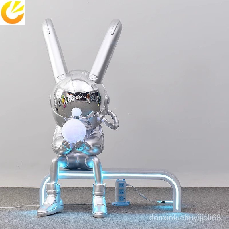 ประติมากรรมสร้างสรรค์ที่นิยมในโลกออนไลน์เครื่องประดับกระต่ายอวกาศการ์ตูน Moonlight Rabbit Shopping M